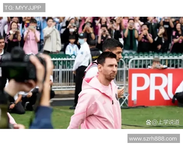 足球明星遭围殴事件引发公众热议社交媒体上掀起讨论潮流